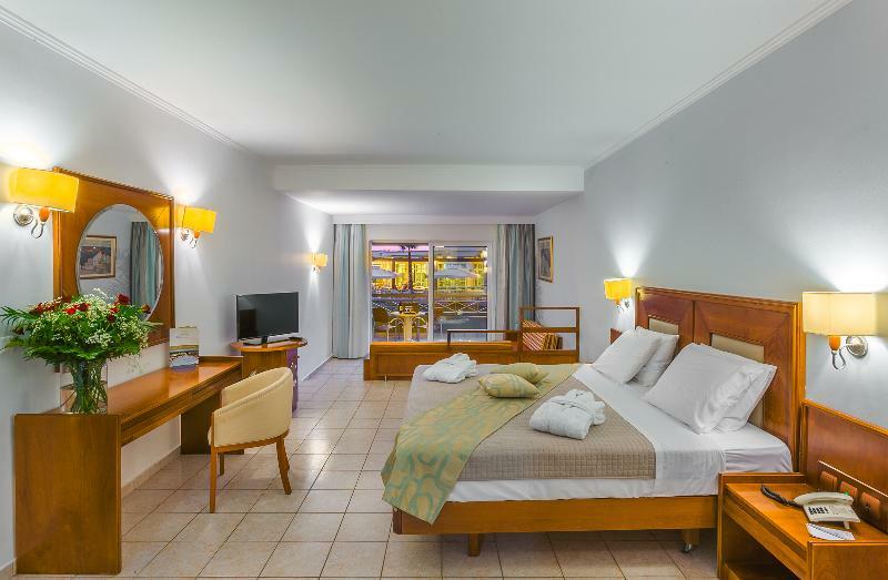 Kipriotis Maris Suites Psalidi  Exterior foto